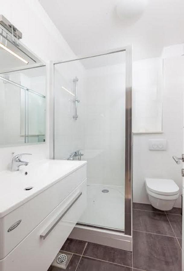 Apartman Malu มาคาร์สกา ภายนอก รูปภาพ