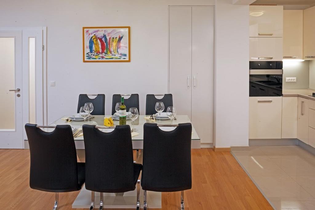 Apartman Malu มาคาร์สกา ภายนอก รูปภาพ