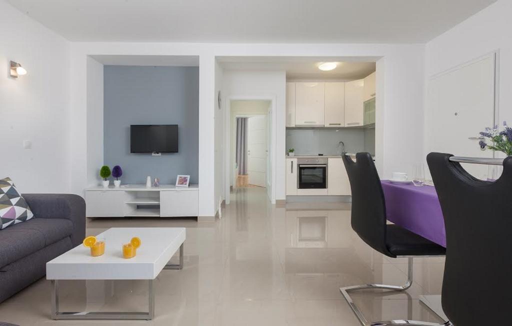 Apartman Malu มาคาร์สกา ภายนอก รูปภาพ