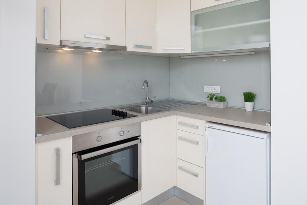 Apartman Malu มาคาร์สกา ภายนอก รูปภาพ