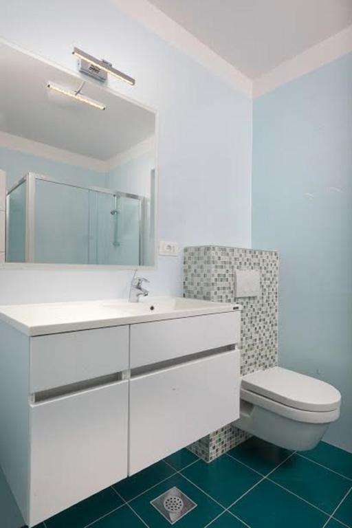Apartman Malu มาคาร์สกา ภายนอก รูปภาพ